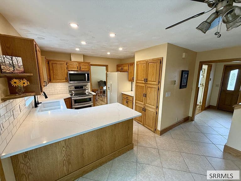 1265 Tipperary Ct photo 4