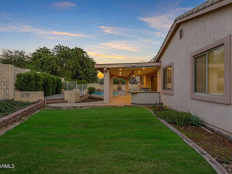 8220 W GARDENIA Avenue photo 5