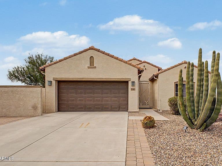 5246 N WILLCOX Drive photo 2