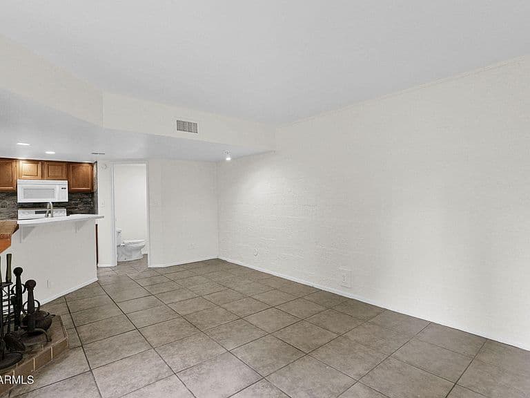3228 W GLENDALE Avenue #126 photo 4