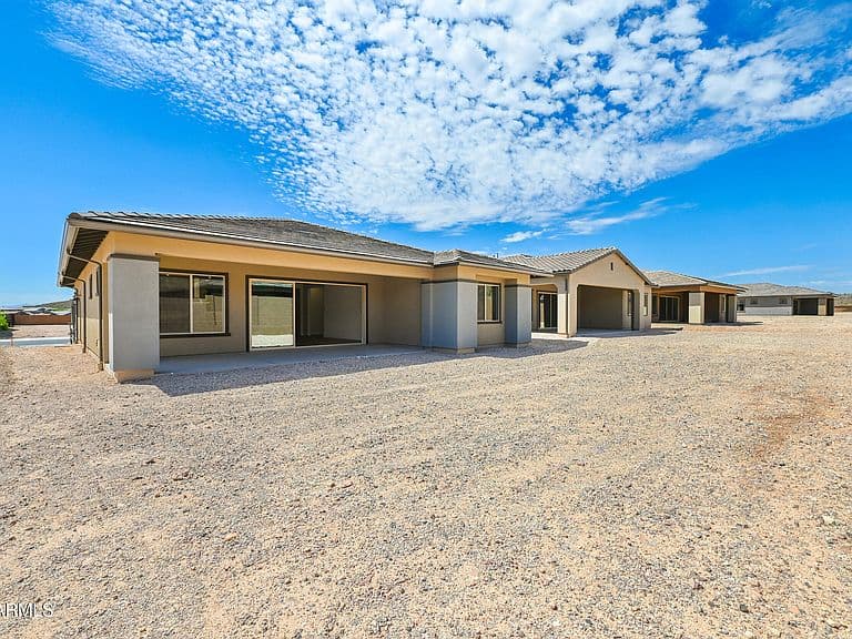 33481 N CHEVELON Drive photo 4
