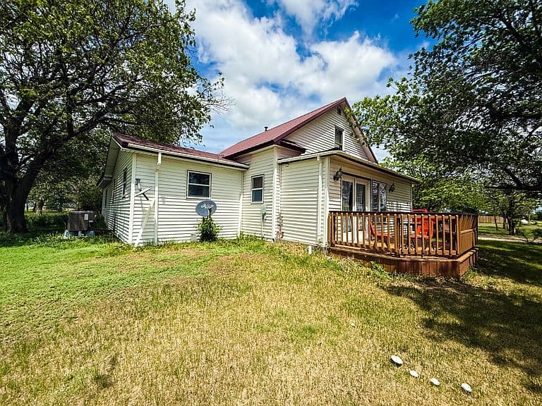 1122 Sparks Ave photo 3