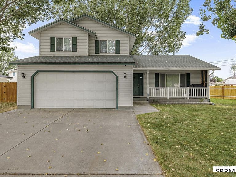 700 Aspen Ave photo 1