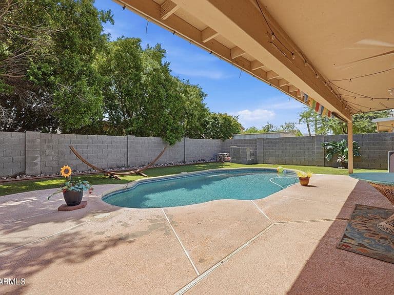 981 W HUDSON Way photo 4