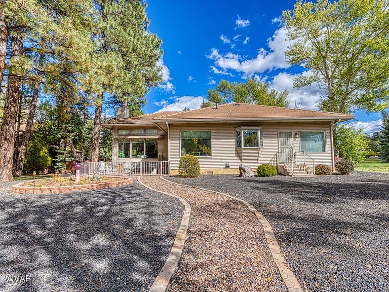 2457 Dragonfly Ln photo 5