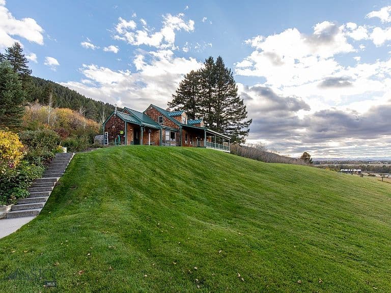 9293 Sky Ridge Dr photo 4