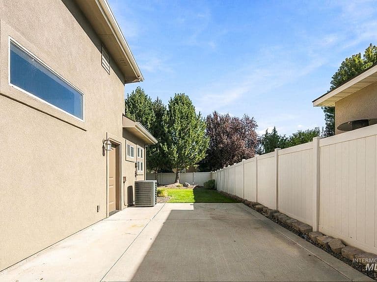 2598 E Granadillo Dr photo 5