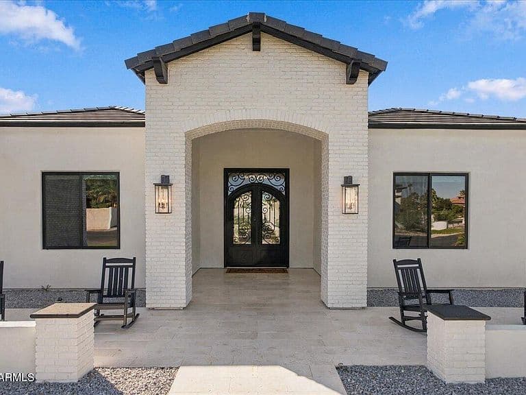 7462 S MCCORMICK Way photo 3
