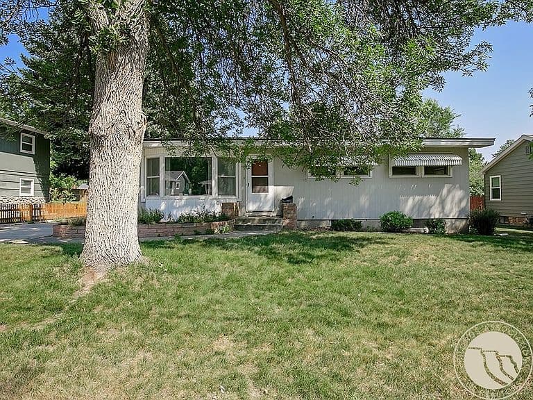 2213 Elizabeth St photo 2