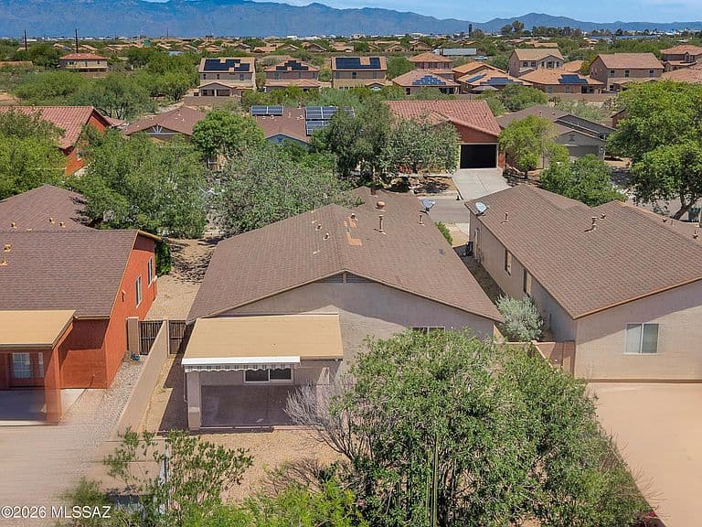 5082 E Kittentails Dr photo 3