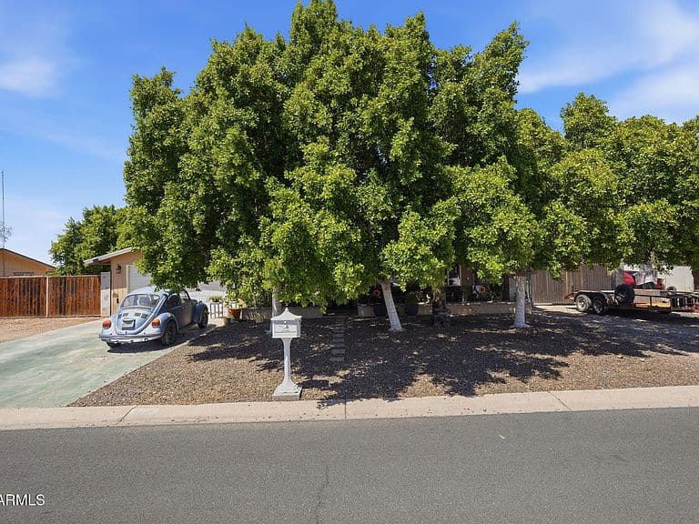 654 S COPPER Drive photo 3