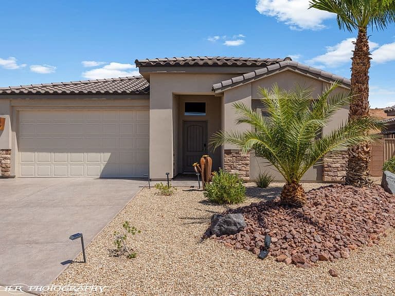673 Beech Wood Ln photo 3