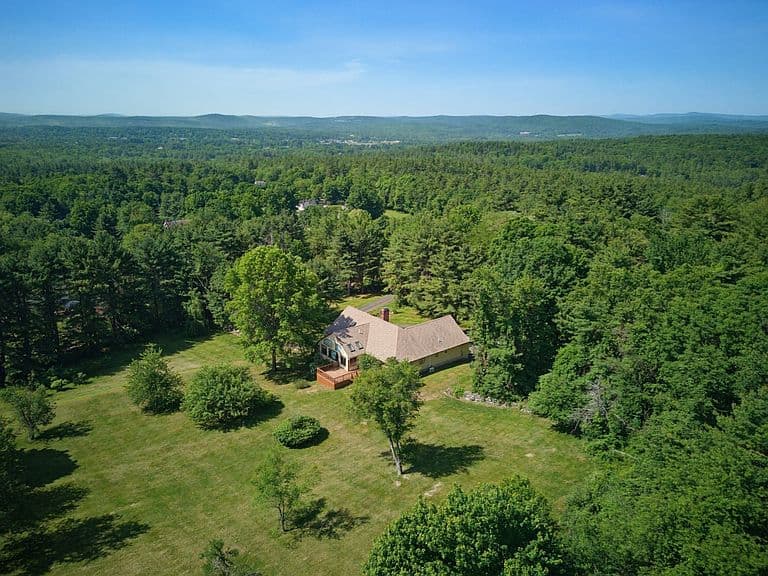 77A Christian Hill Rd photo 2