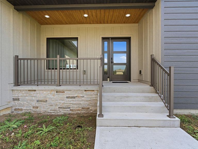 1517 Torrey Pines Ave photo 4