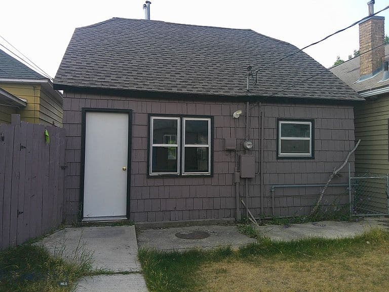 614 W Park Ave photo 3