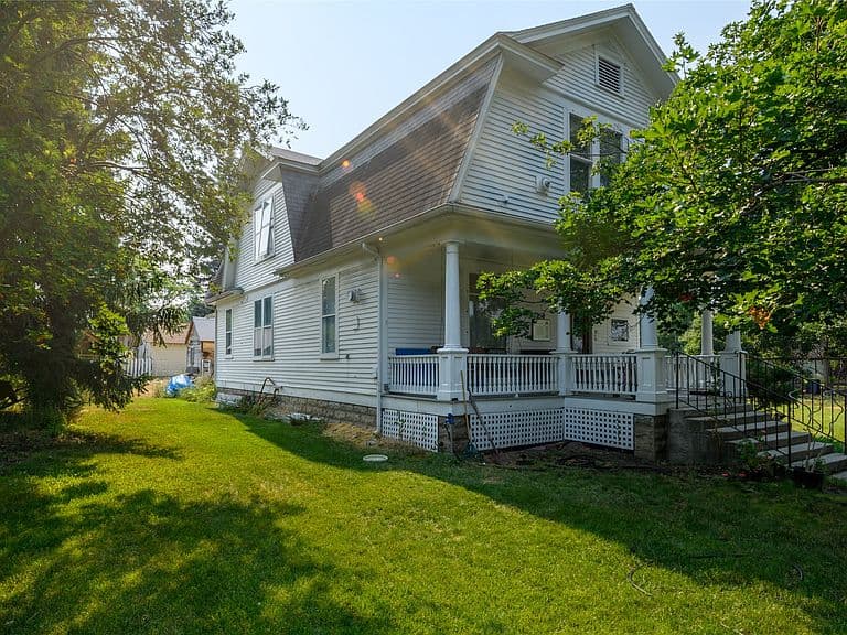210 Church St photo 2