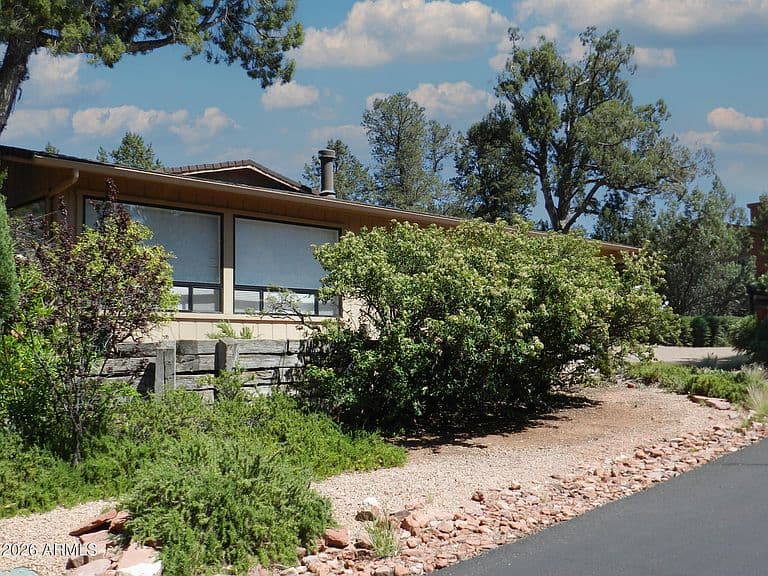 550 BARCELONA Road photo 3