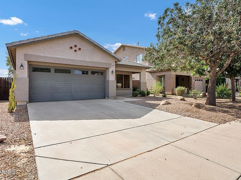 21508 N SUNSET Drive photo 3