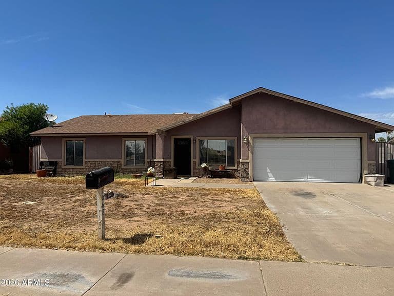 1068 W Medina Avenue photo 2