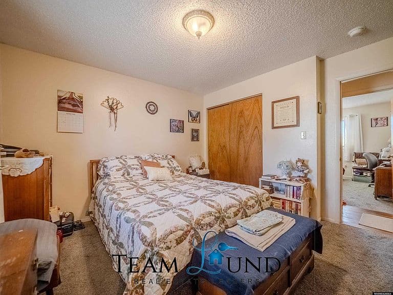 3021 Ridgecrest Dr photo 5
