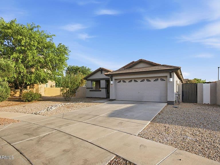 3473 E CRESCENT Way photo 2