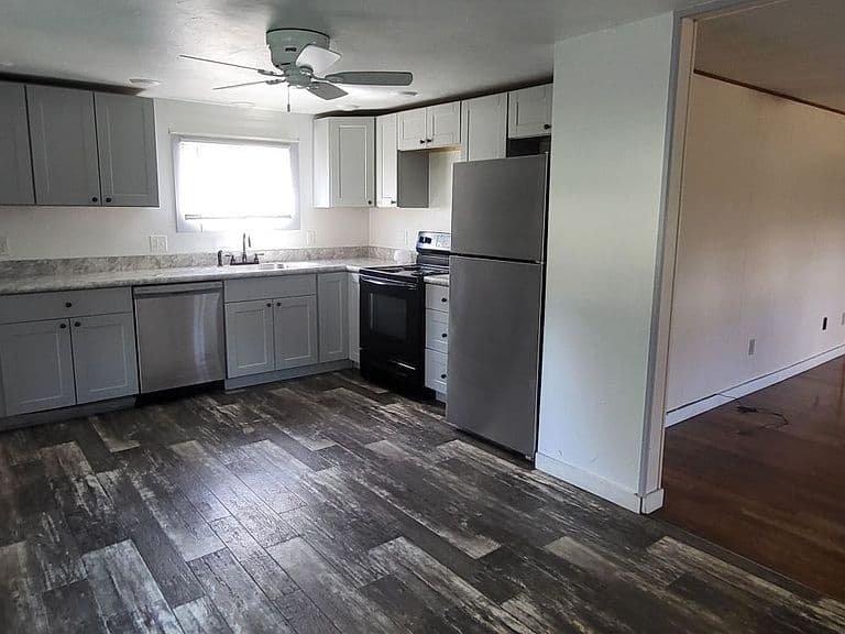 514 Hubbel St photo 3