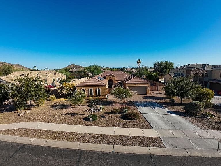 6615 W LEIBER Place photo 4