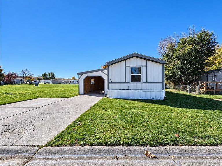 2224 Highway 87 E #104 photo 1