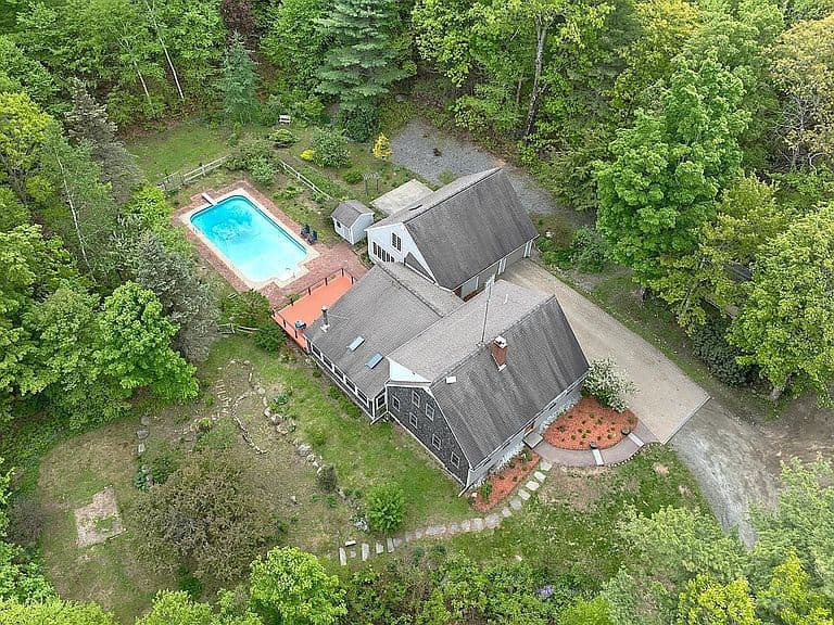 371 Baker Road photo 4
