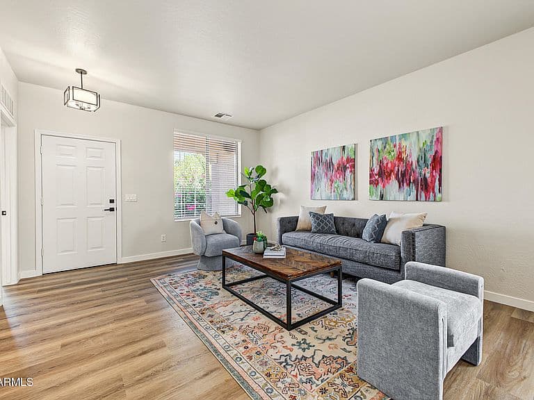 23575 W WAYLAND Drive photo 4