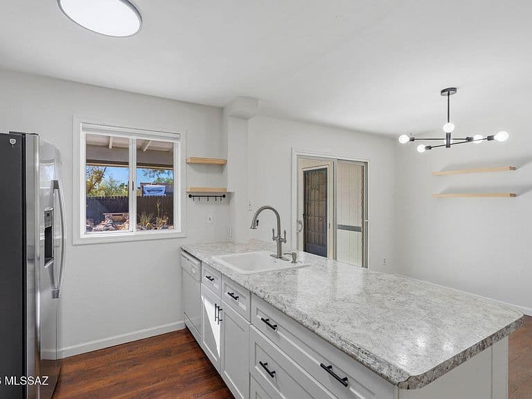 9221 N Macaw Pl photo 5