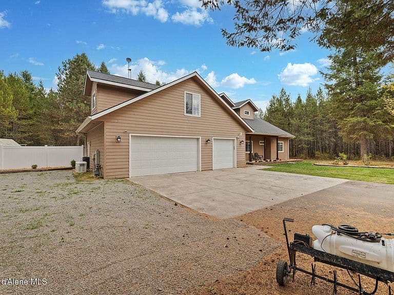 24704 N Hunters Grove Ct photo 2