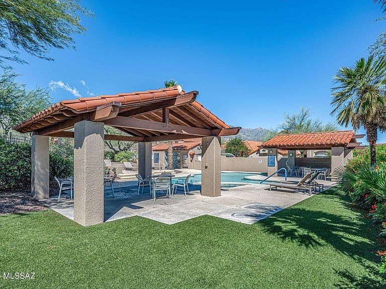 5839 N Misty Ridge Dr photo 5