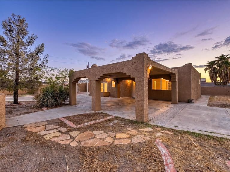 537 N Nogales Avenue photo 1