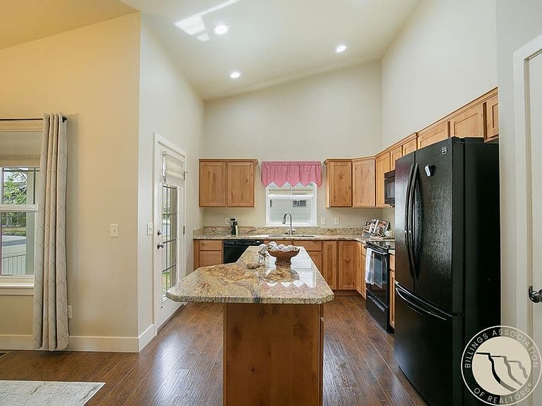 5130 Granite Peak Way photo 4