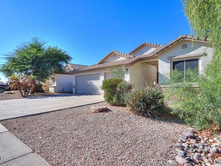 946 S PARKCREST Street photo 3