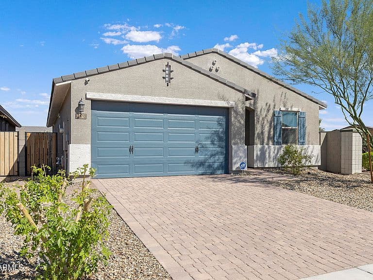 12610 W DALEY Lane photo 5