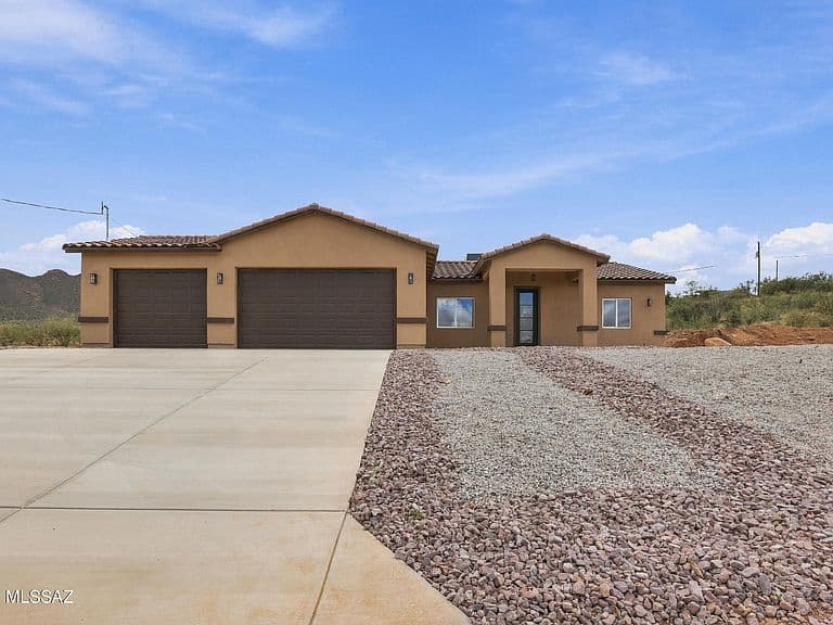 1635 Avenida Calamar photo 1