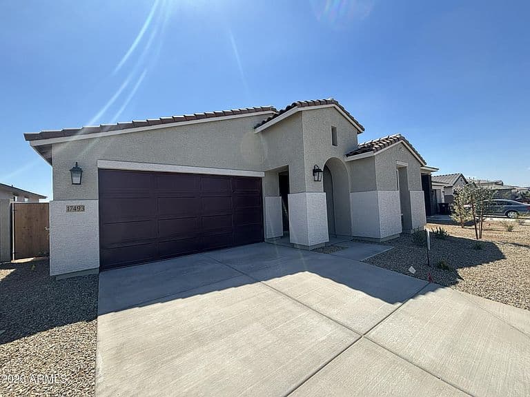 17493 W SOUTHGATE Avenue photo 4