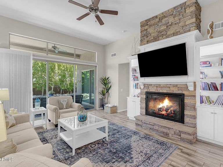 10612 E DURANT Drive photo 5