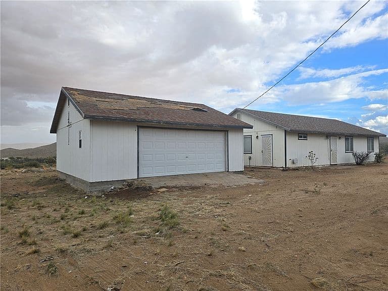 2832 E Calle Cedral photo 3