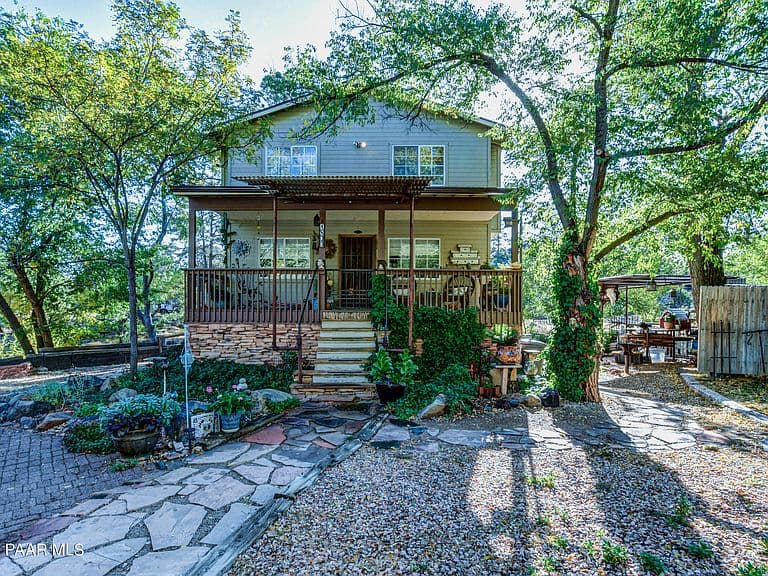 1800 Idylwild Rd photo 2