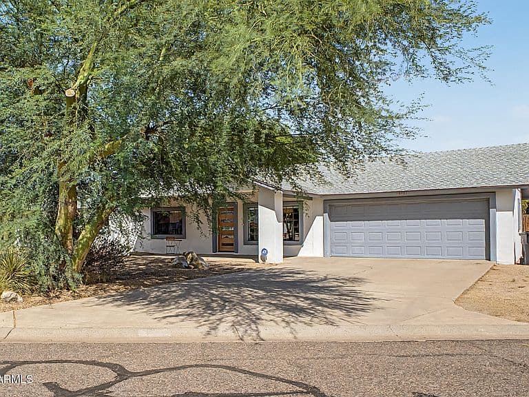 18221 N 42ND Street photo 5