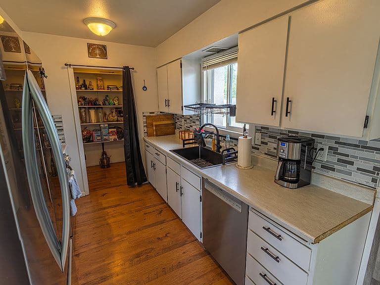 53386 2nd Ave W photo 5
