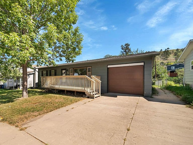 2318 Cruz Dr photo 1