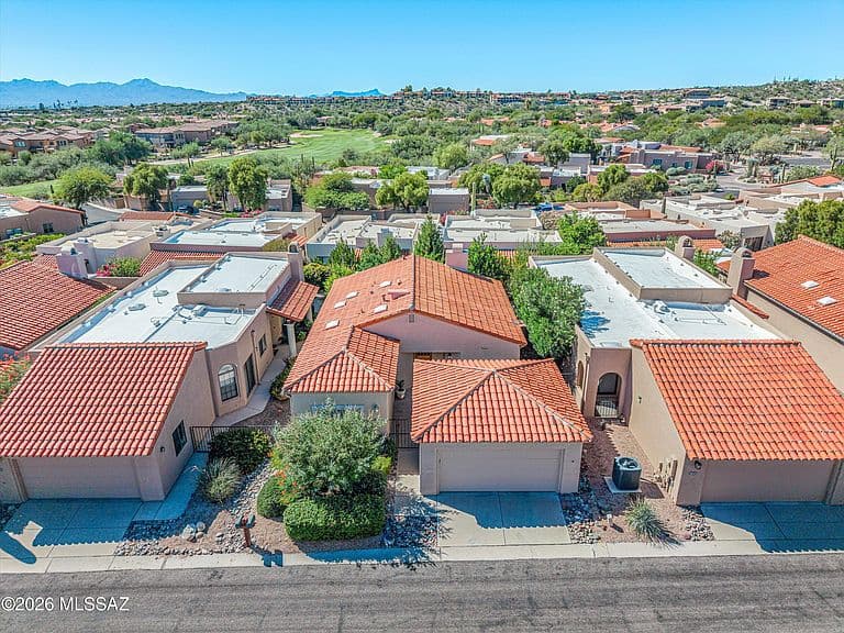 5839 N Misty Ridge Dr photo 2