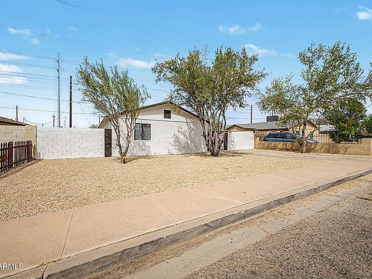 3646 W HADLEY Street photo 5