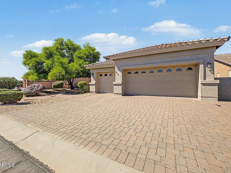 10152 E DIAMOND Drive photo 3