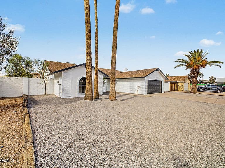 2910 W SANDRA Terrace photo 1