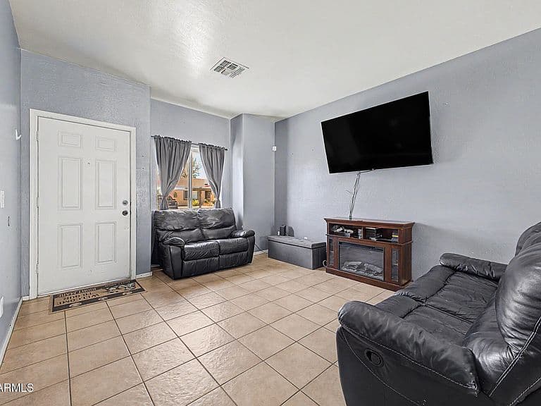 2300 E MAGMA Road #167 photo 2
